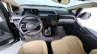 HYUNDAI STARIA 2023