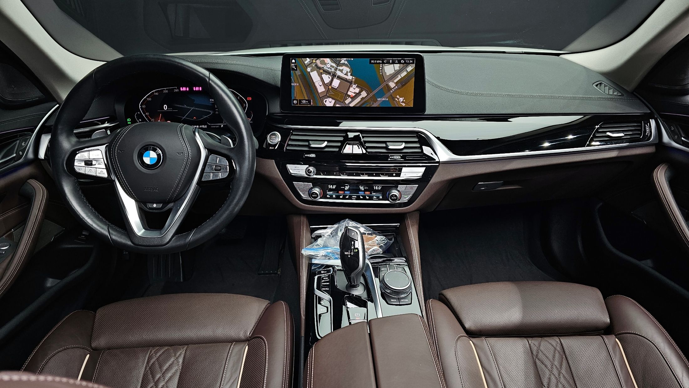 BMW 5-SERIES G30 2021