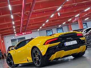 LAMBORGHINI HURACAN 2023