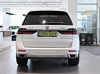 BMW X7 G07 2025
