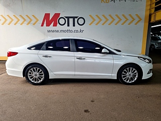HYUNDAI SONATA LF 2016