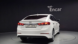 HYUNDAI AVANTE AD 2017
