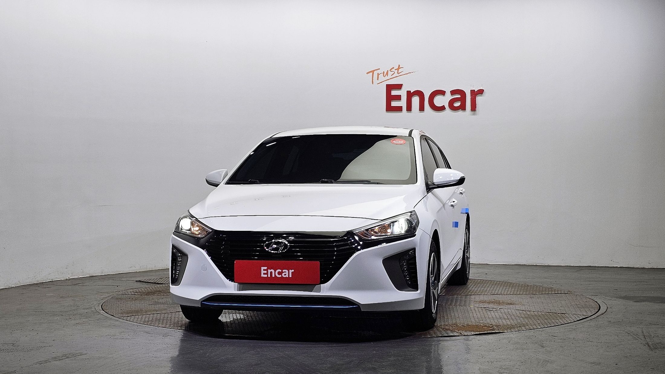 HYUNDAI IONIQ HYBRID 2016