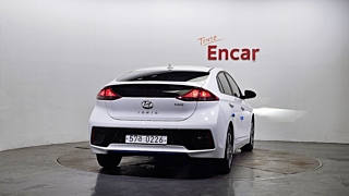 HYUNDAI IONIQ HYBRID 2016