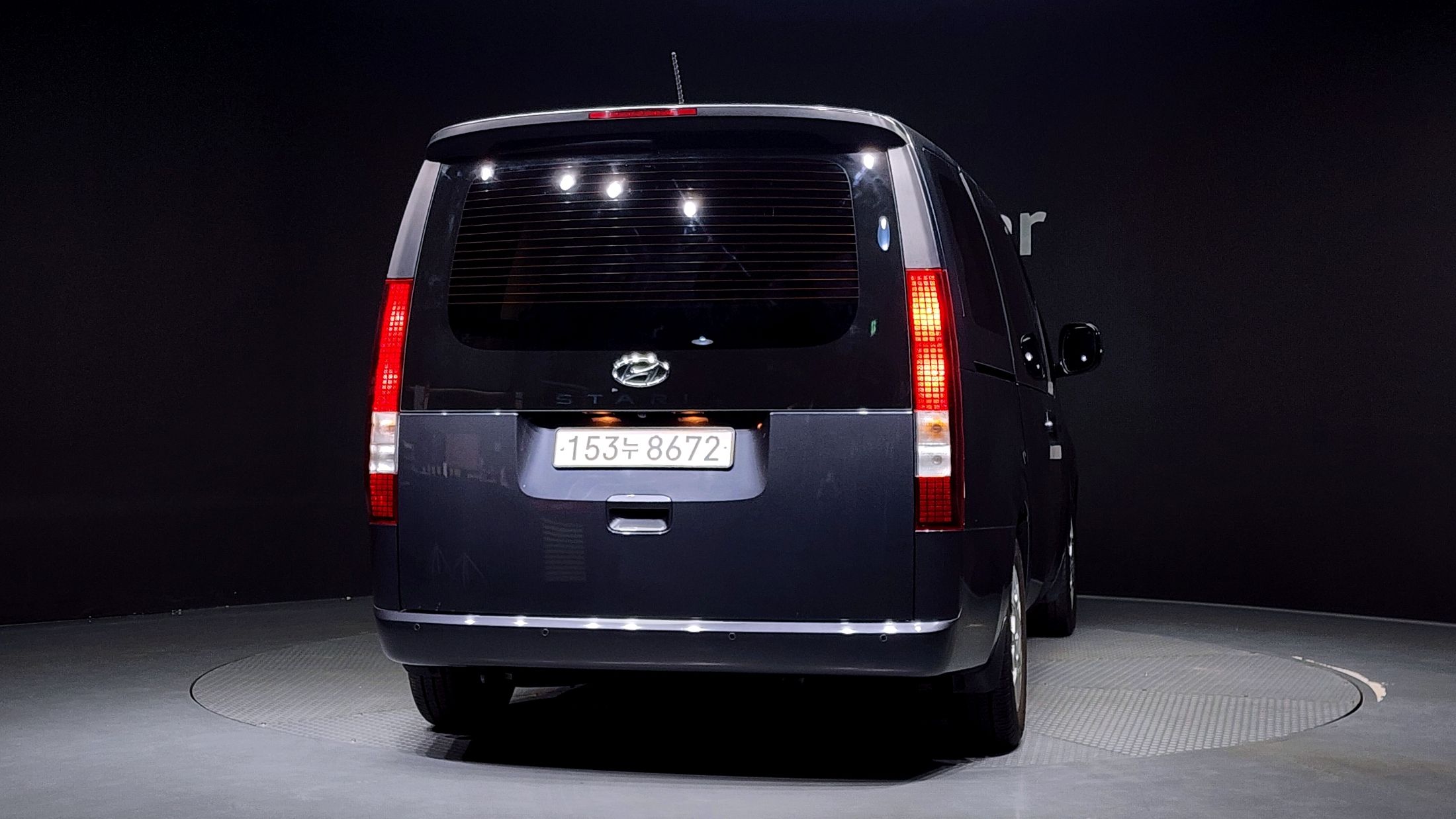 HYUNDAI STARIA 2023