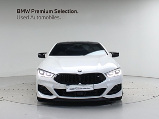 BMW 8-SERIES G15 2024
