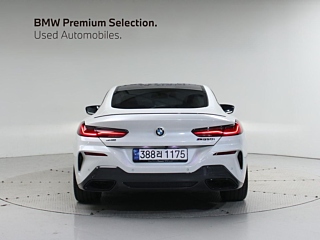 BMW 8-SERIES G15 2024