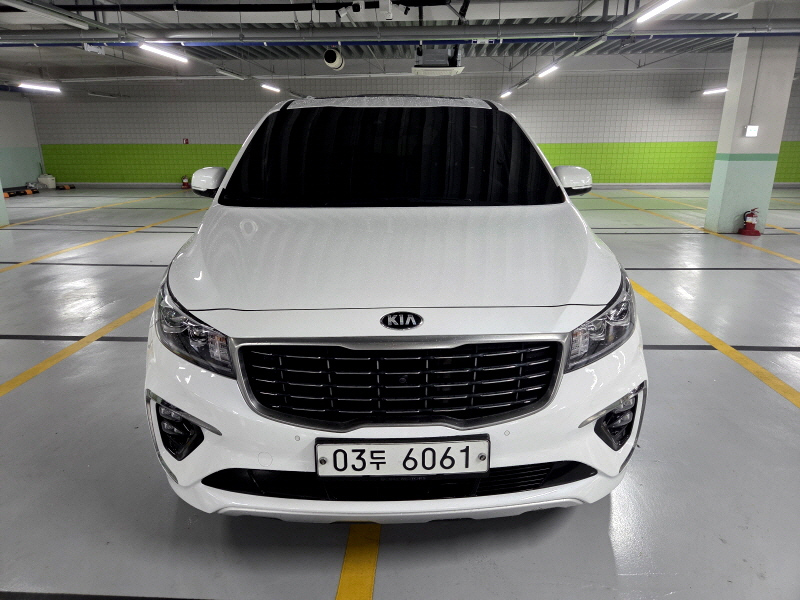 KIA CARNIVAL 2018