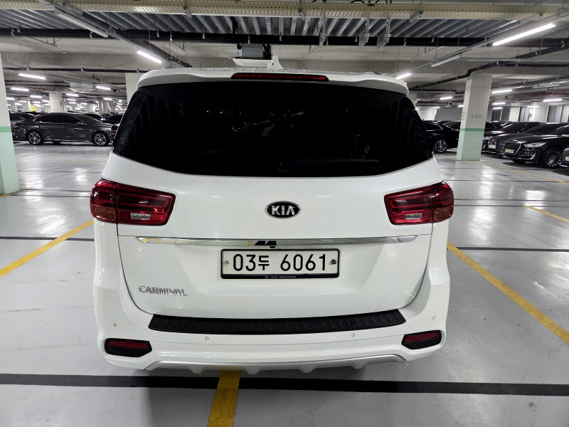 KIA CARNIVAL 2018