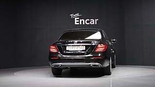 MERCEDES BENZ E-CLASS W213 2019