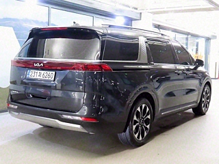 KIA CARNIVAL 2023