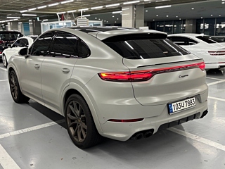 PORSCHE CAYENNE PO536 2022