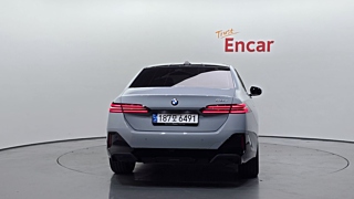 BMW 5-SERIES G60 2024
