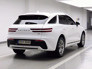 GENESIS GV70  2021