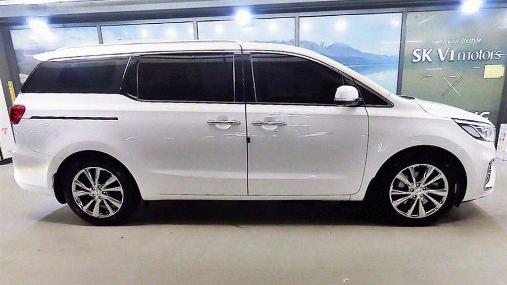 KIA CARNIVAL 2019