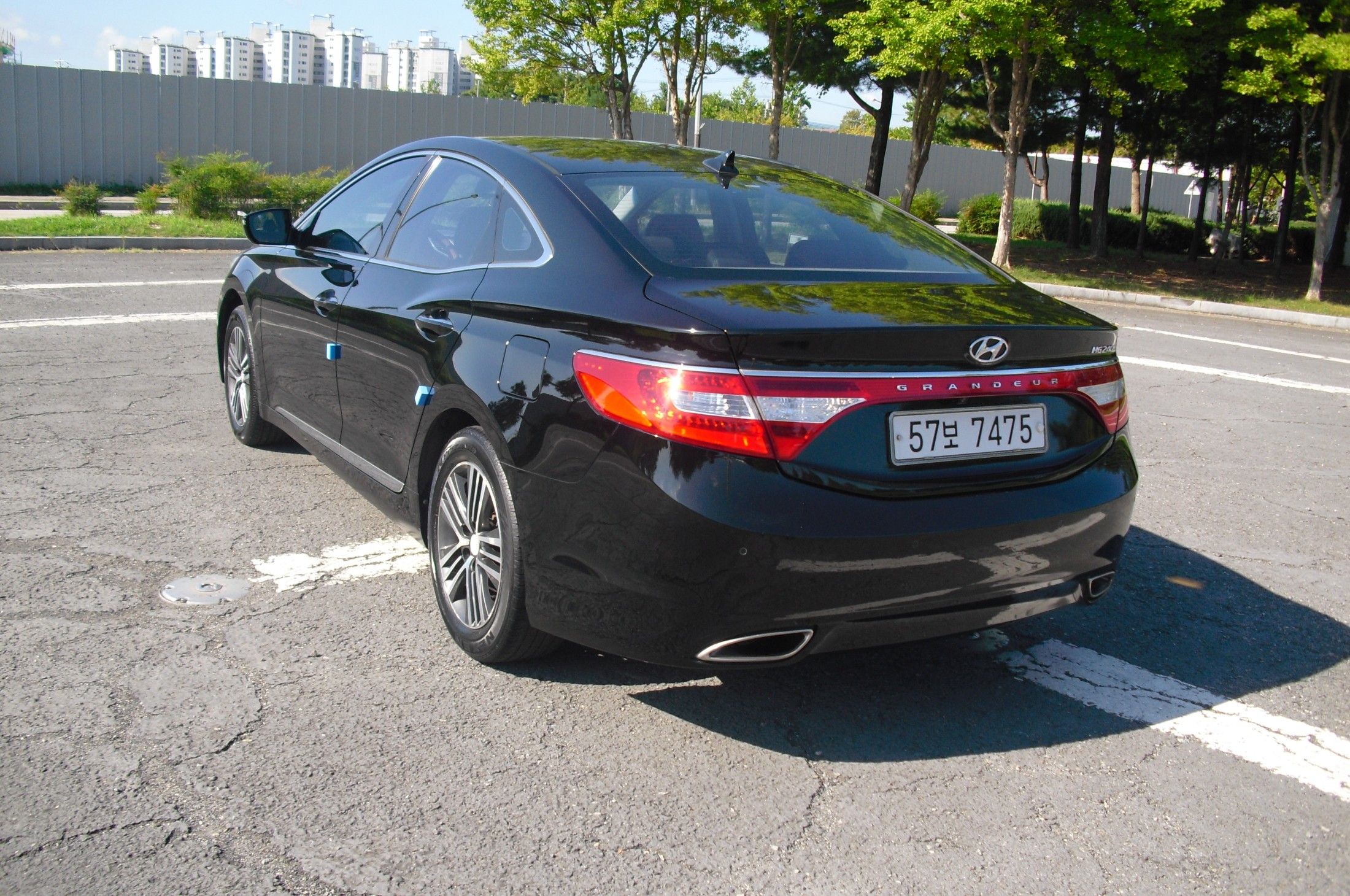 HYUNDAI GRANDEUR HG 2014