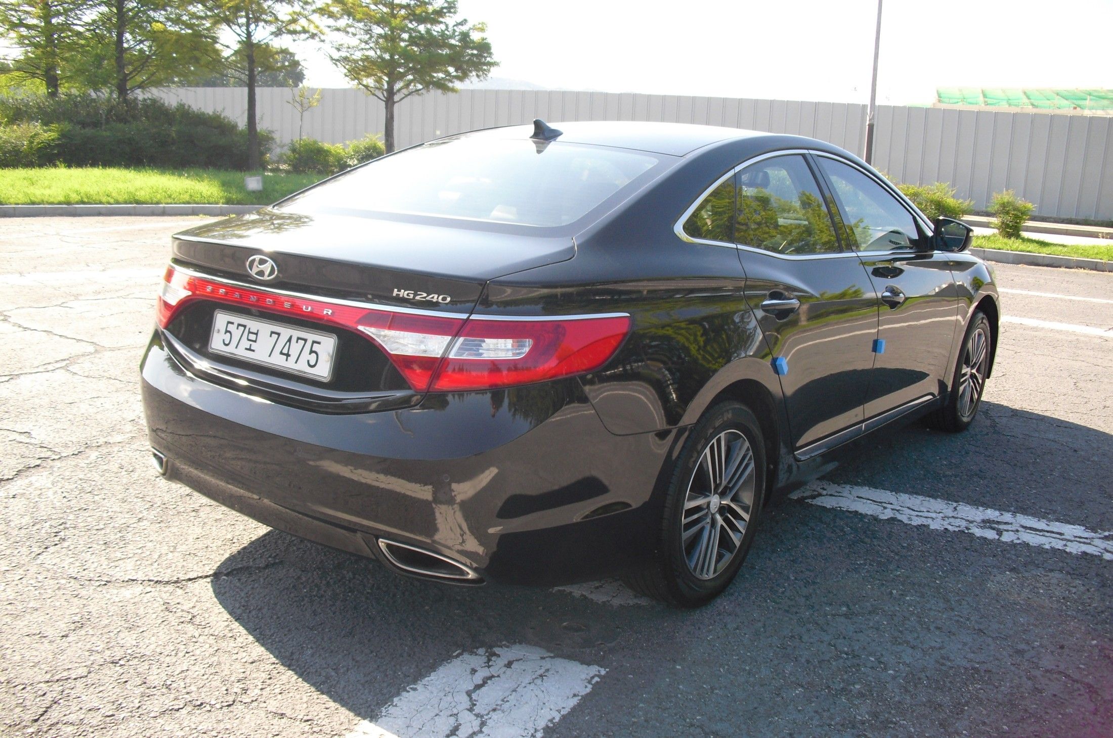 HYUNDAI GRANDEUR HG 2014