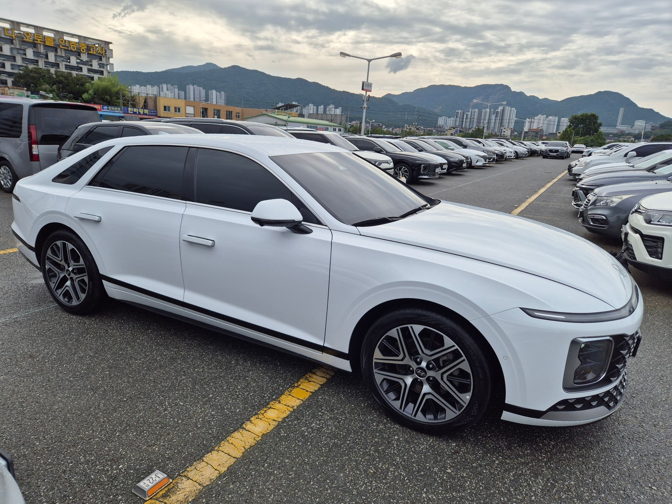 HYUNDAI GRANDEUR GN7 2024