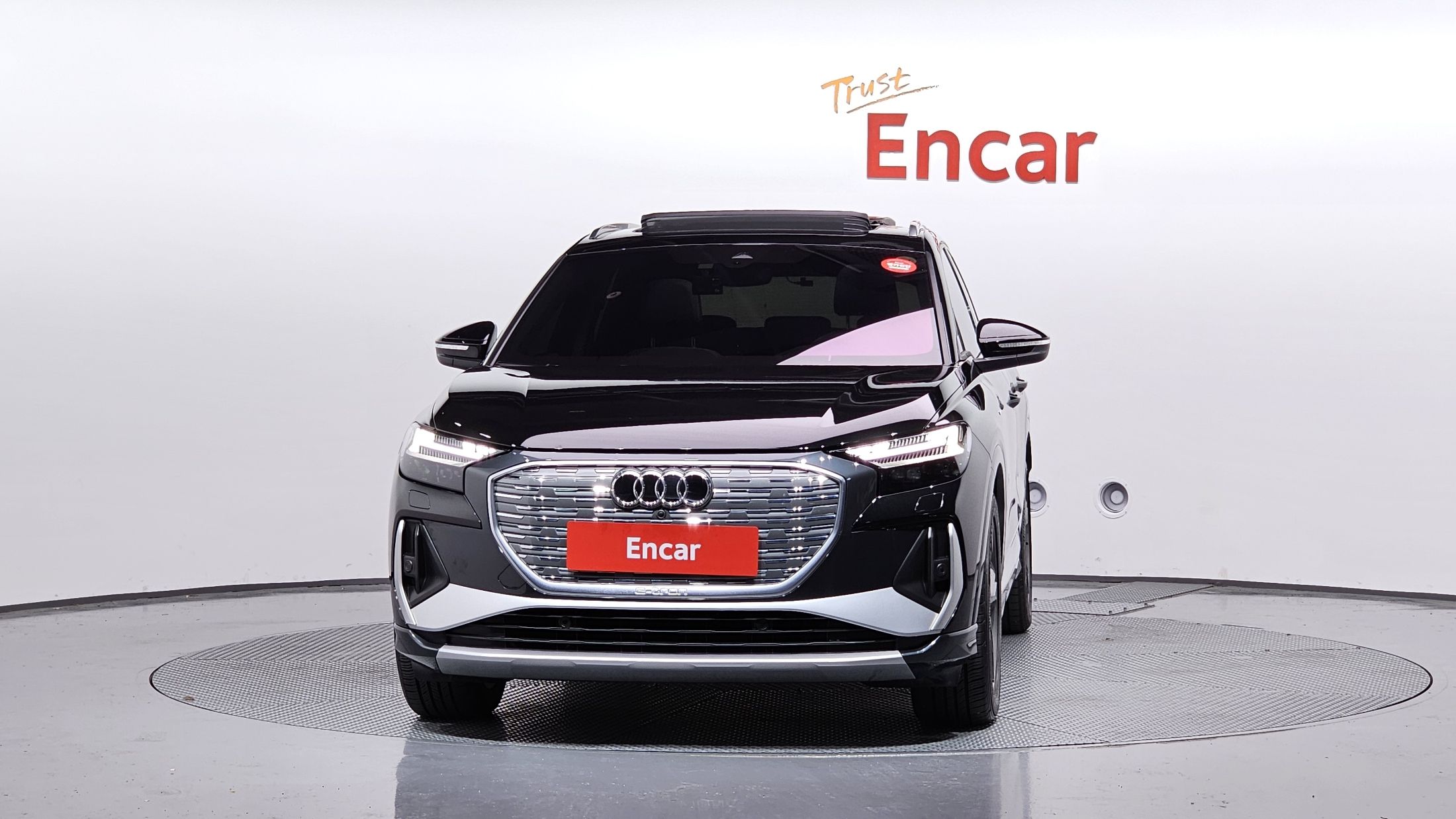 AUDI Q4 E-TRON F4 2022