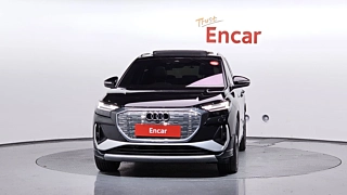 AUDI Q4 E-TRON F4 2022