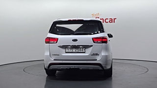 KIA CARNIVAL 2017