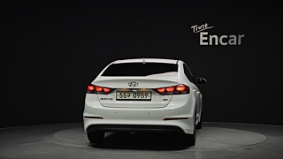 HYUNDAI AVANTE AD 2016