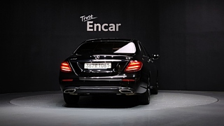 MERCEDES BENZ E-CLASS W213 2019