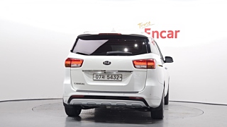KIA CARNIVAL 2017