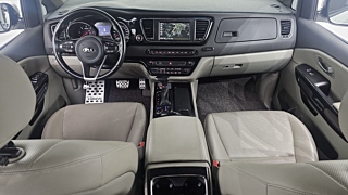 KIA CARNIVAL 2017