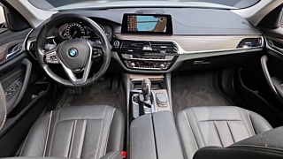 BMW 5-SERIES G30 2019