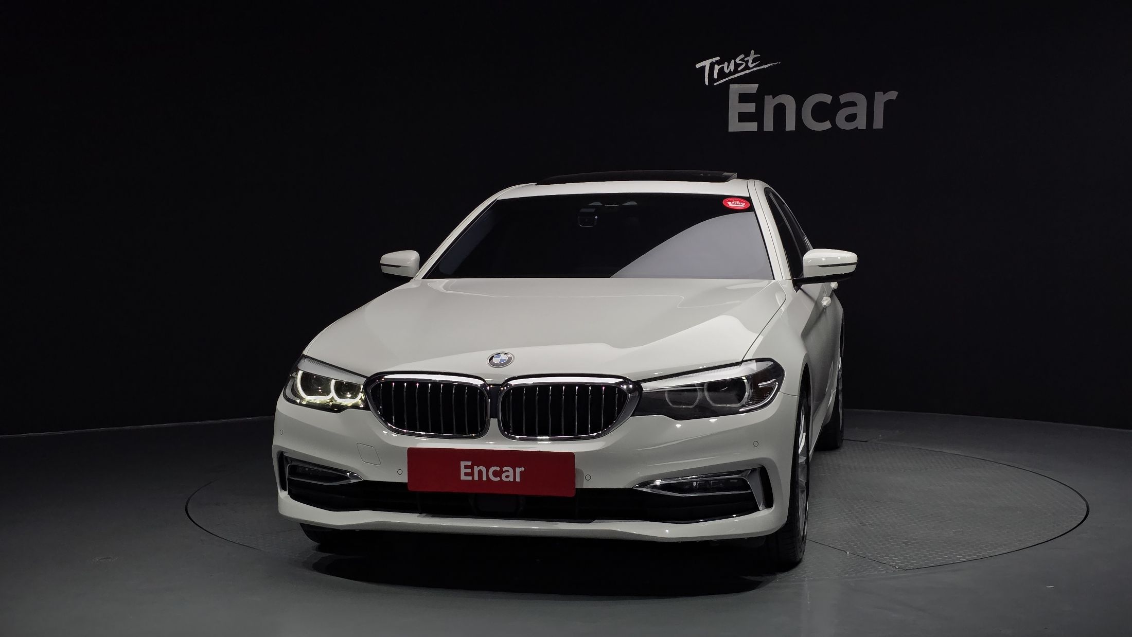 BMW 5-SERIES G30 2019
