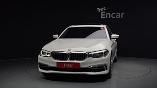 BMW 5-SERIES G30 2019