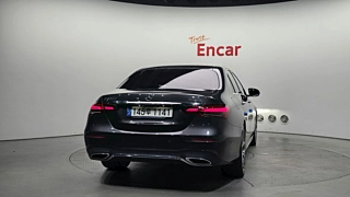 MERCEDES BENZ E-CLASS W213 2021