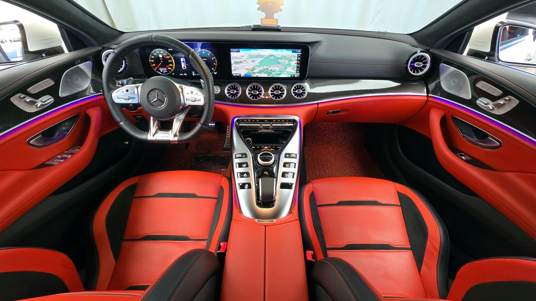 MERCEDES BENZ AMG GT 2020