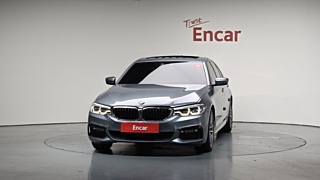 BMW 5-SERIES G30 2017