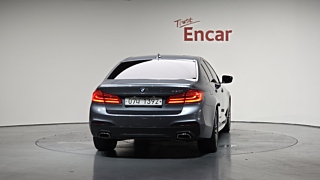 BMW 5-SERIES G30 2017