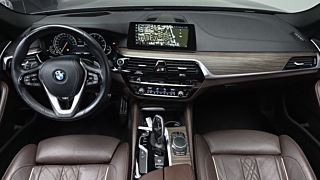 BMW 5-SERIES G30 2017
