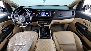 KIA CARNIVAL 2017