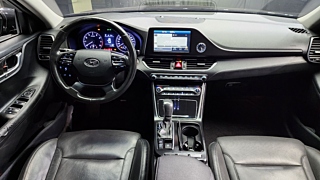 HYUNDAI GRANDEUR IG 2017