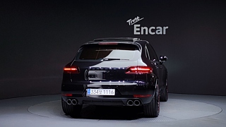 PORSCHE MACAN 2017