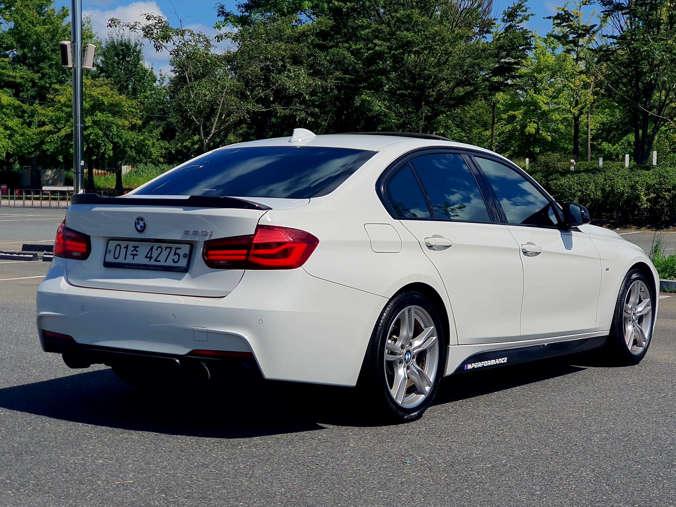 BMW 3-SERIES F30 2018