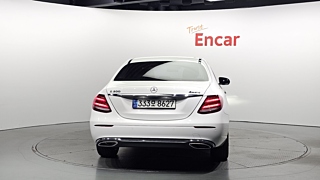 MERCEDES BENZ E-CLASS W213 2017