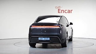 TESLA MODEL Y  RWD 2025