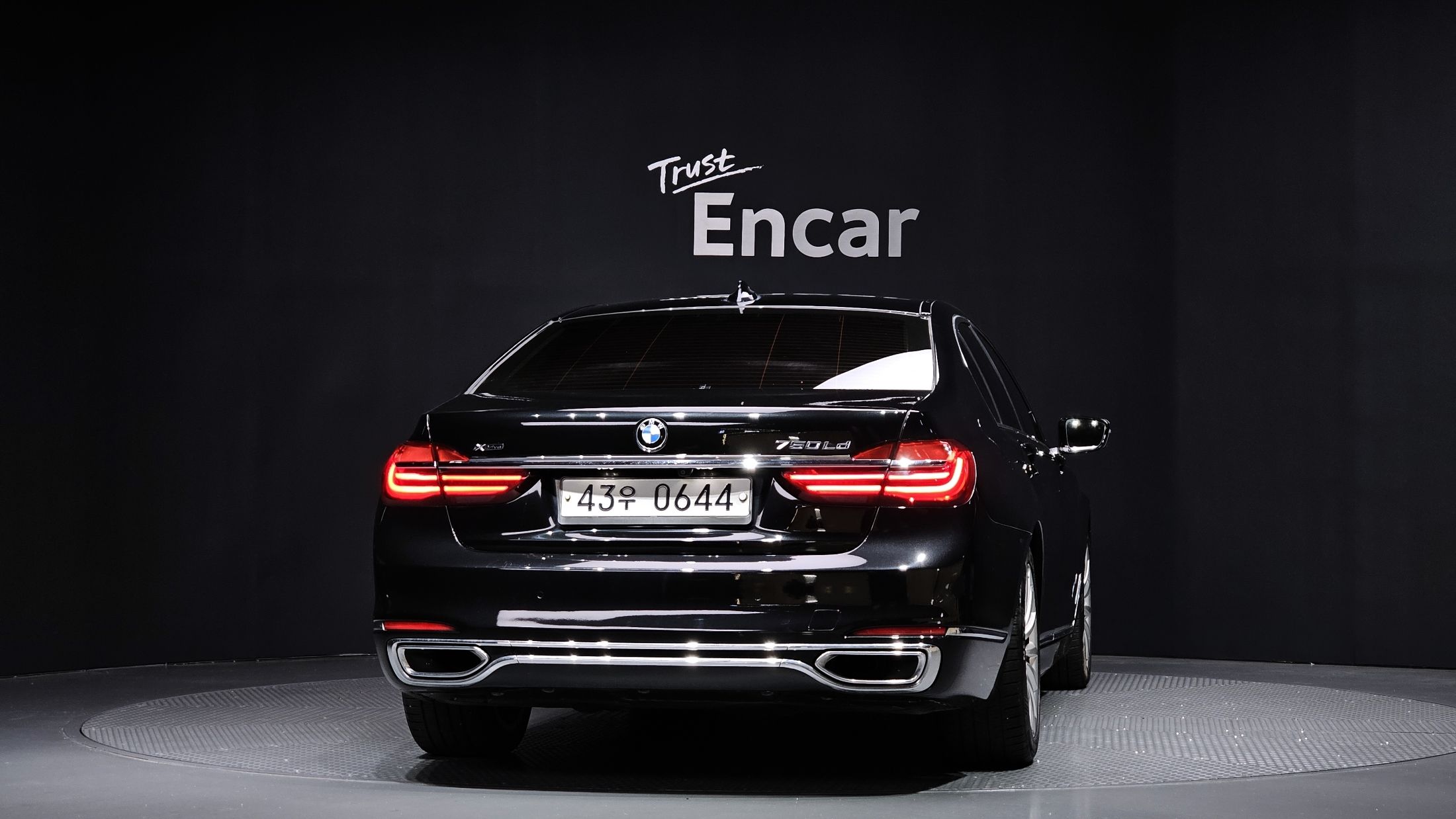 BMW 7-SERIES G11 2015