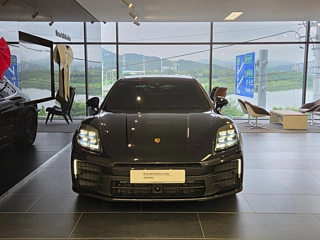 PORSCHE PANAMERA 972  2024