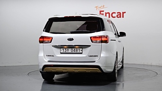 KIA CARNIVAL 2016