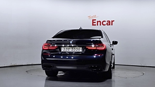 BMW 7-SERIES G11 2017