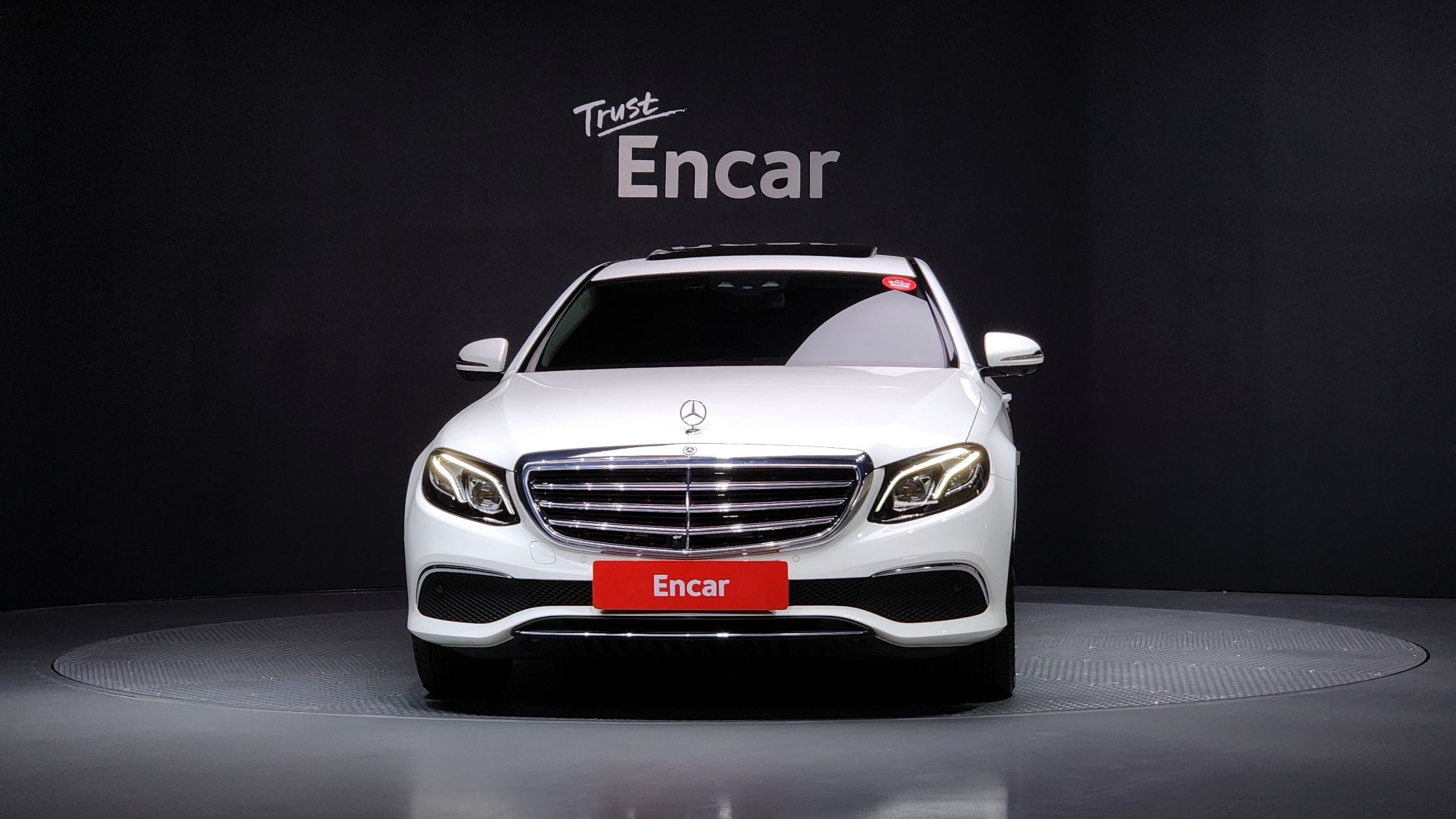 MERCEDES BENZ E-CLASS W213 2019