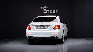 MERCEDES BENZ E-CLASS W213 2019