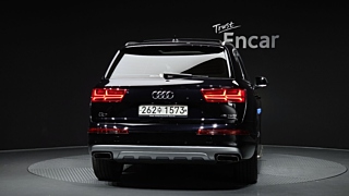 AUDI Q7 4M 2019